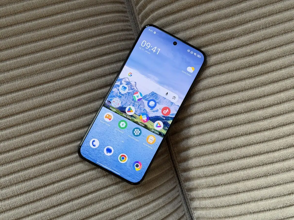 POCO M8 Pro 5G Smartphone Display