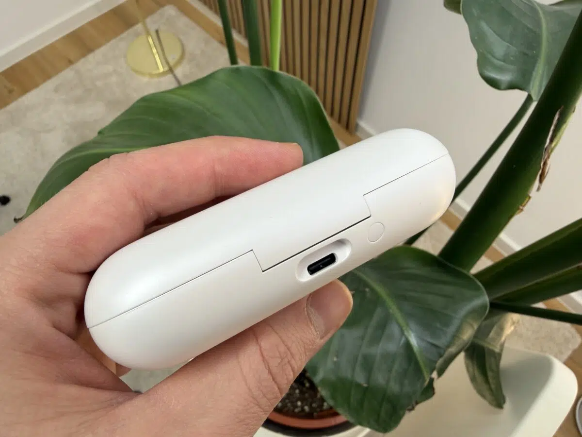 Soundcore AeroFit 2 Pro USB C Anschluss Soundcore AeroFit 2 Pro USB C Anschluss