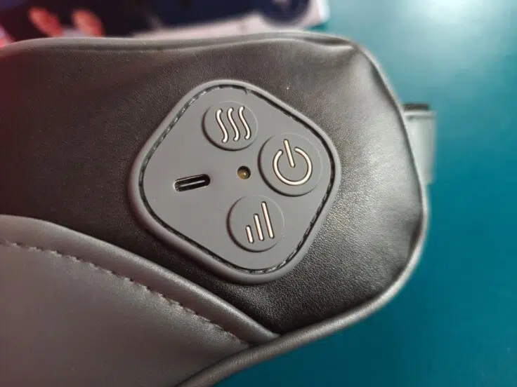 Bob and Brad 4D Nackenmassagegeraet Bedienelement