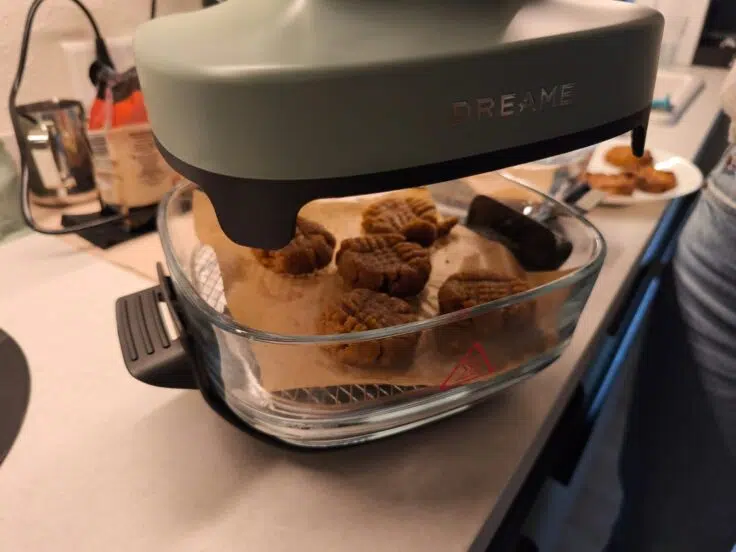 Dreame Tasti Air Fryer Kekse in Schuessel