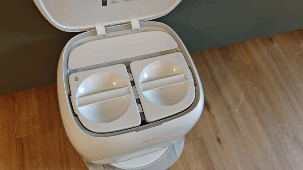 Roborock Qrevo Curv 2 Flow Tanks und Staubkammer Roborock Qrevo Curv 2 Flow Tanks und Staubkammer