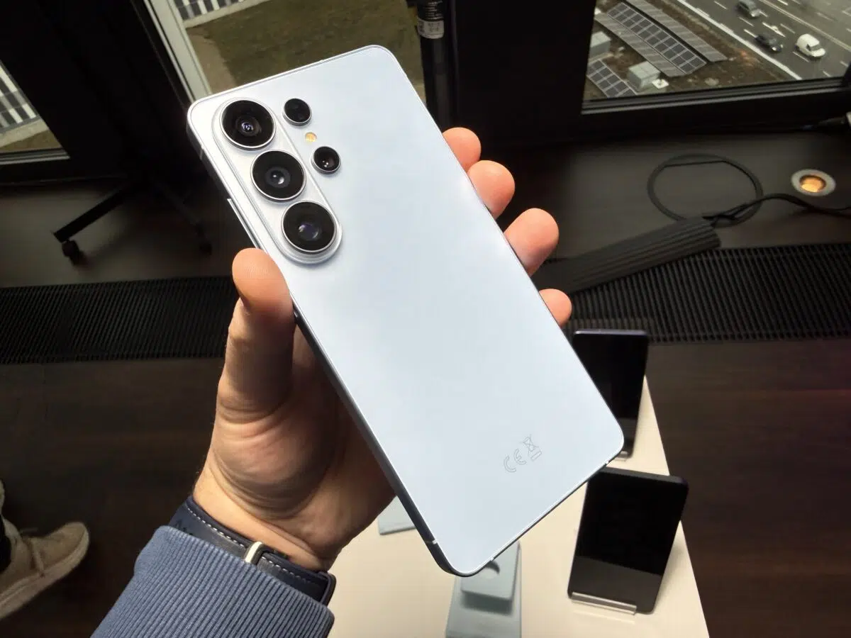 Samsung Galaxy S26 Ultra Blau seitlich Samsung Galaxy S26 Ultra Blau seitlich