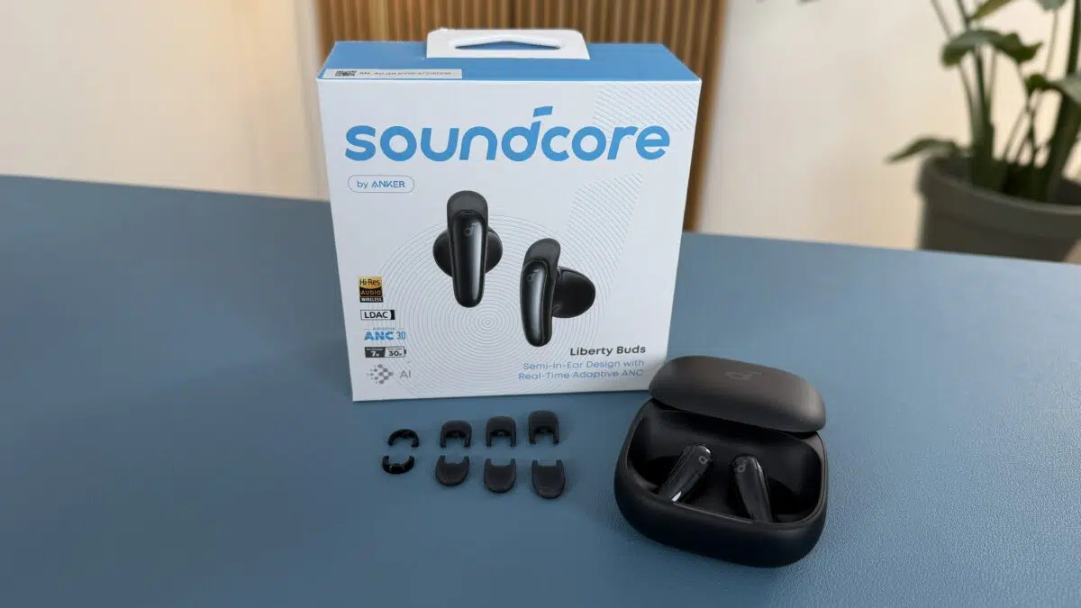 Soundcore Liberty Buds Ohrhaken und Kopfhoerer Titel
