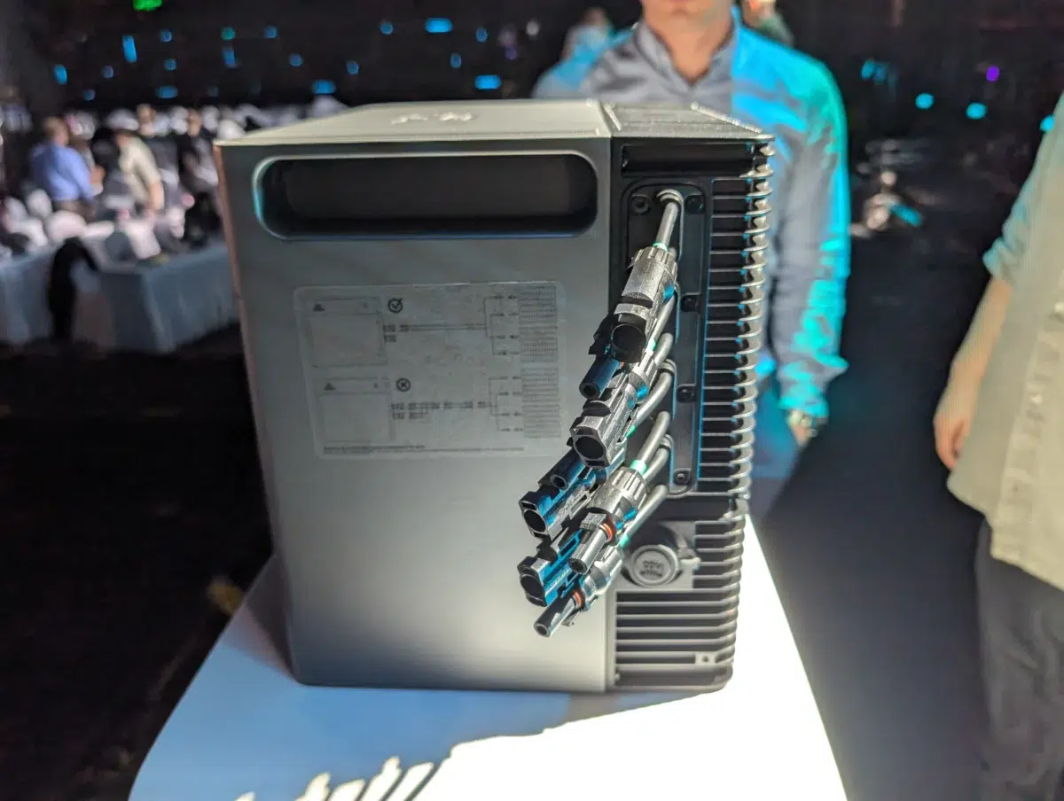 Zendure Solar Flow 2400 Pro MPPT