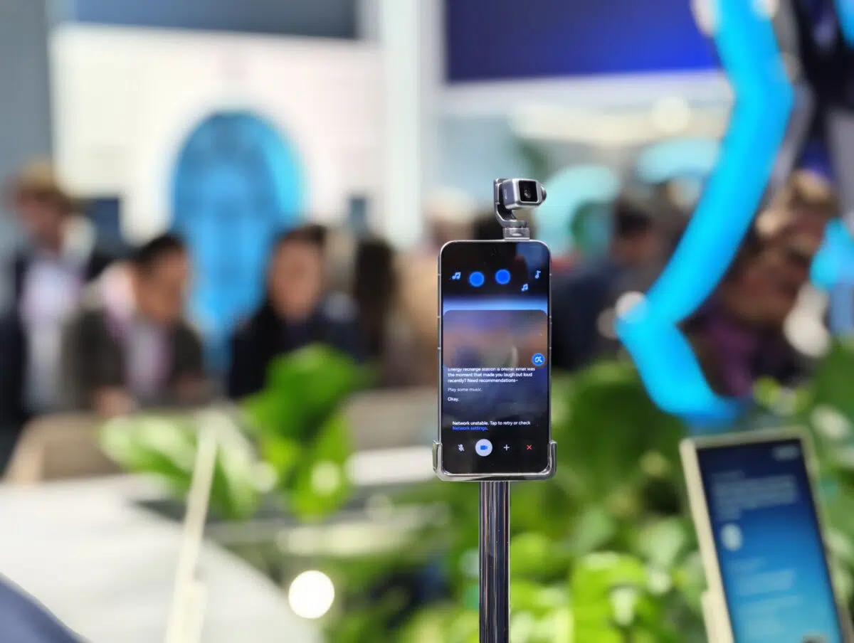 Honor Robot Phone 1 Honor Robot Phone 1