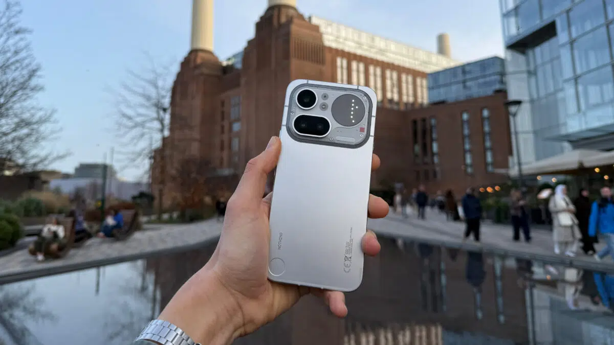 Nothing Phone 4a Pro Rueckseite London