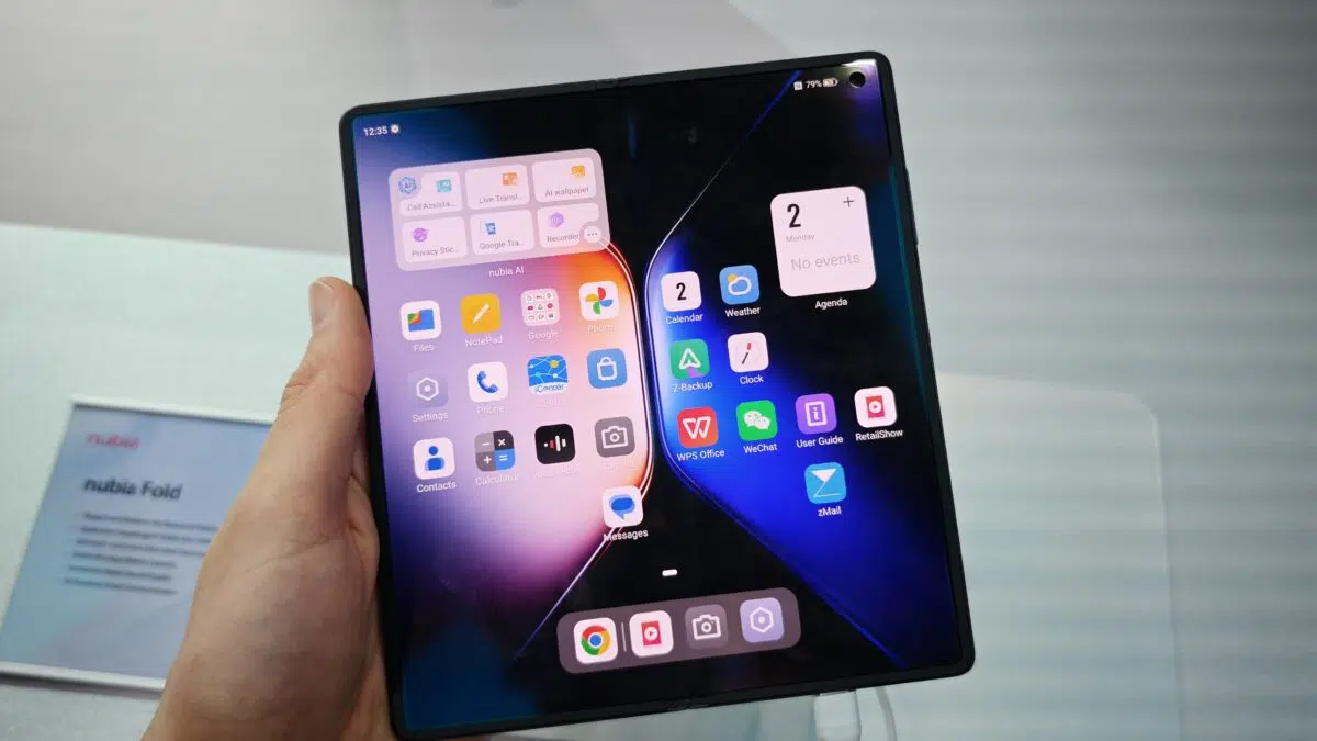Nubia Fold Smartphone Innendisplay