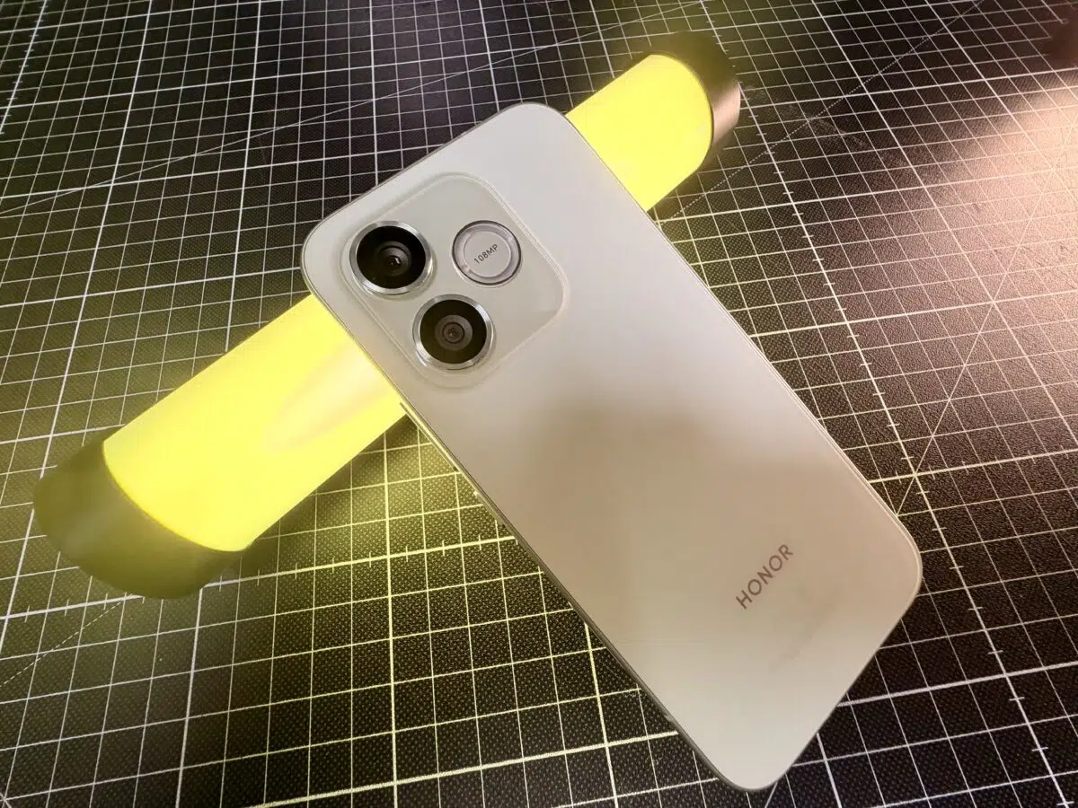 honor 600 lite von der seite