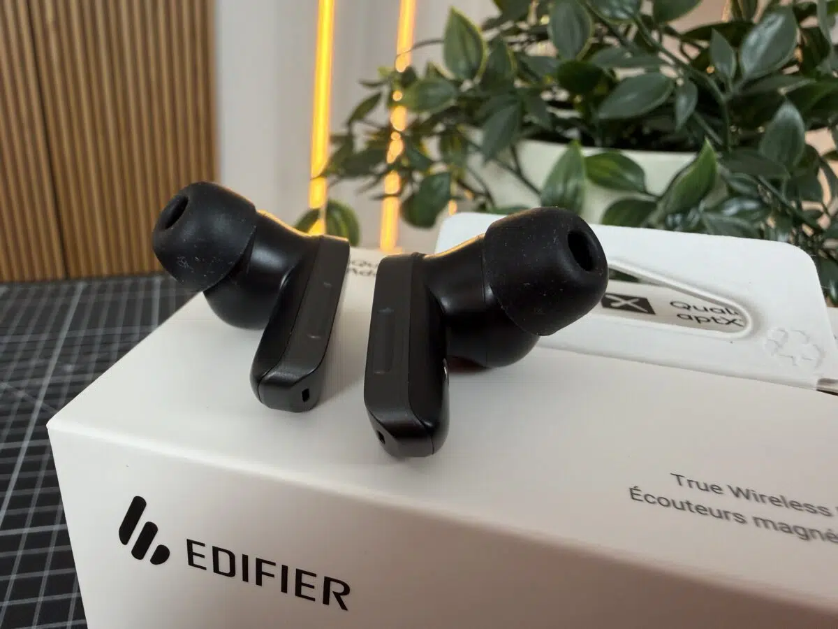 EDIFIER NeoBuds Planar Touch Sensoren