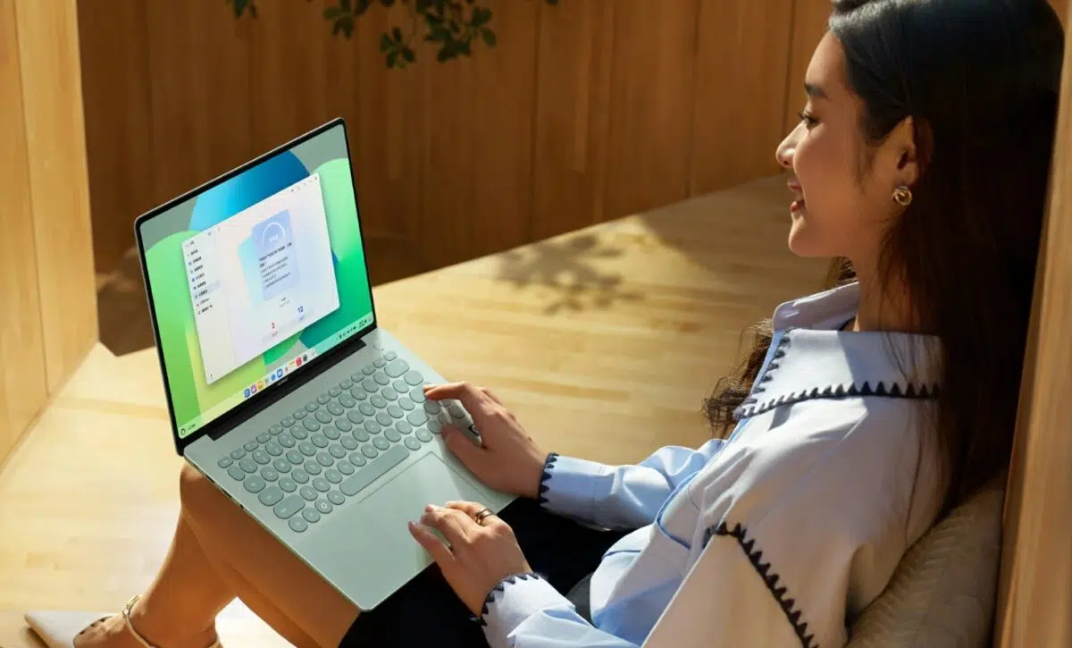 Huawei MateBook 14 (2026) beim Arbeiten
