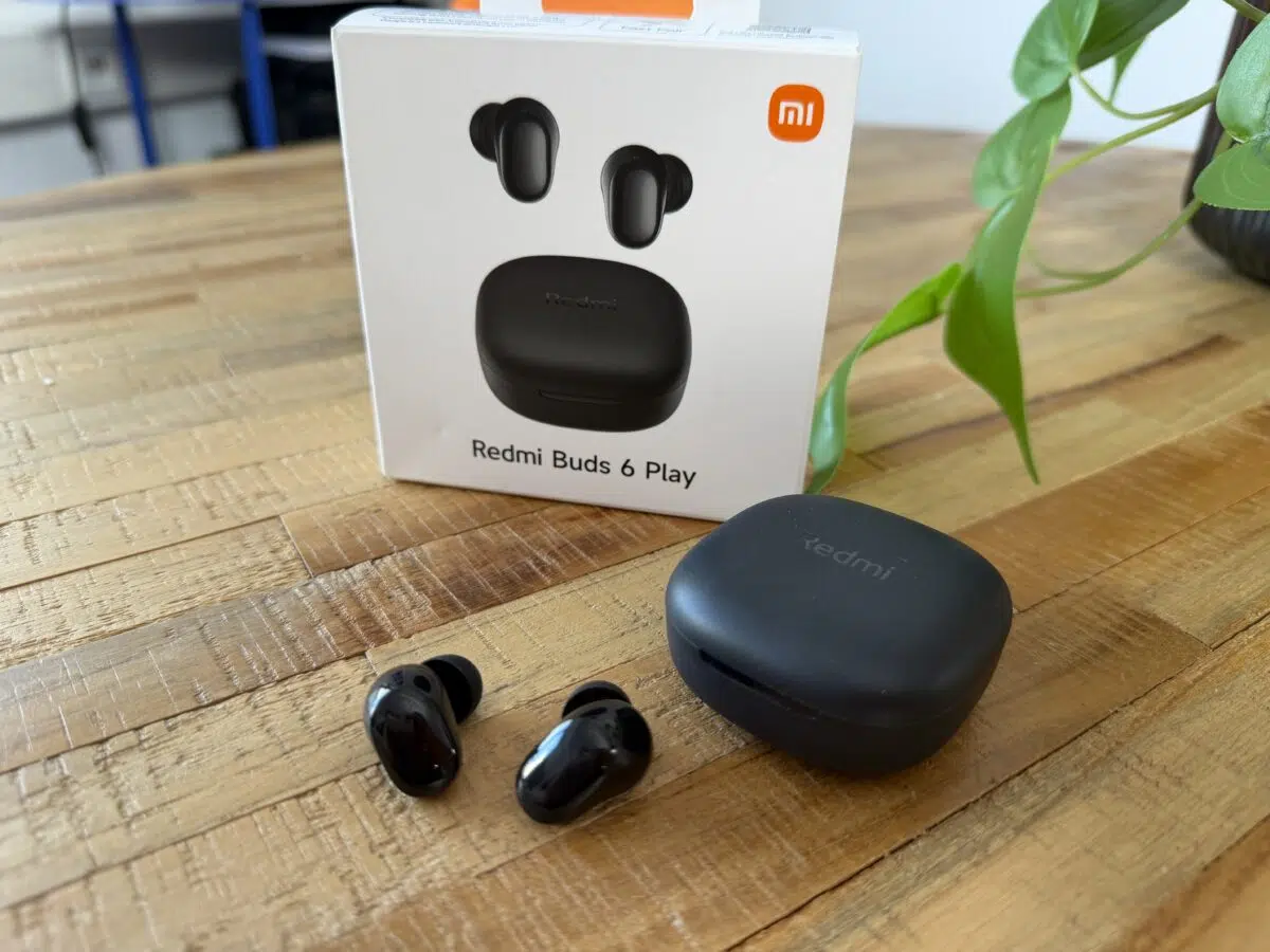 Redmi Buds 6 Play Hoerer mit Box und Karton