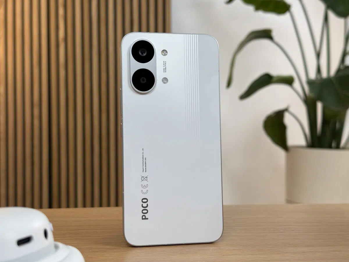 poco x8 pro max stehend