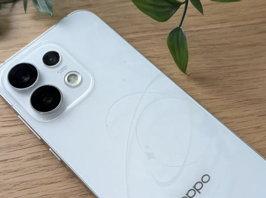 OPPO Reno 16 Pro