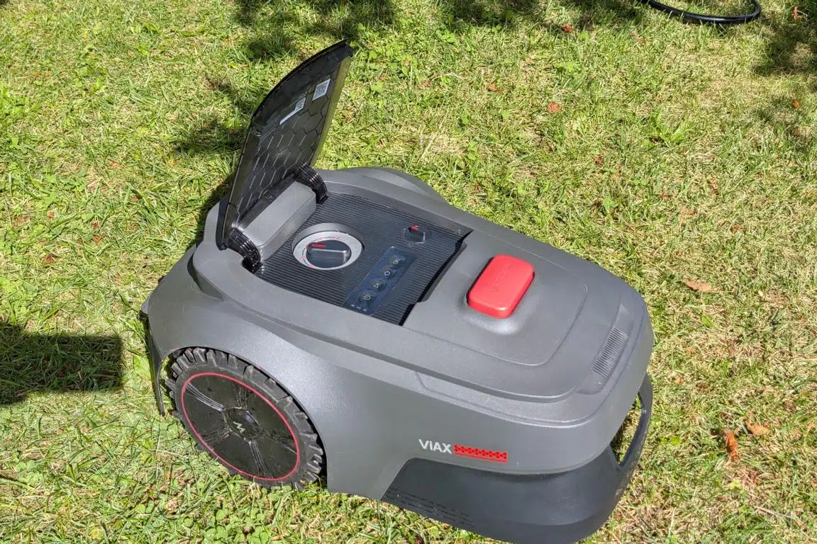 MOVA ViAX 250 32 Aufgeklappt MOVA ViAX 250 32 Aufgeklappt