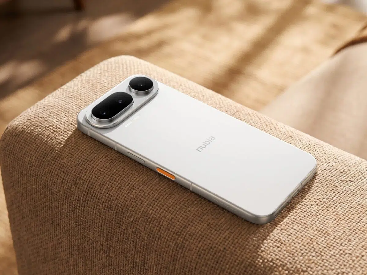 Nubia NaviX Ultra Smartphone Design Button Nubia NaviX Ultra Smartphone Design Button