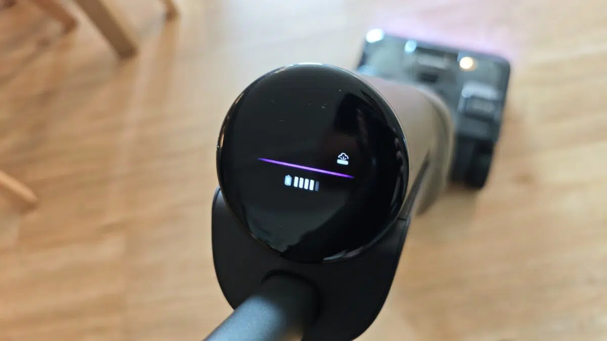 Roborock F25 Steam Display