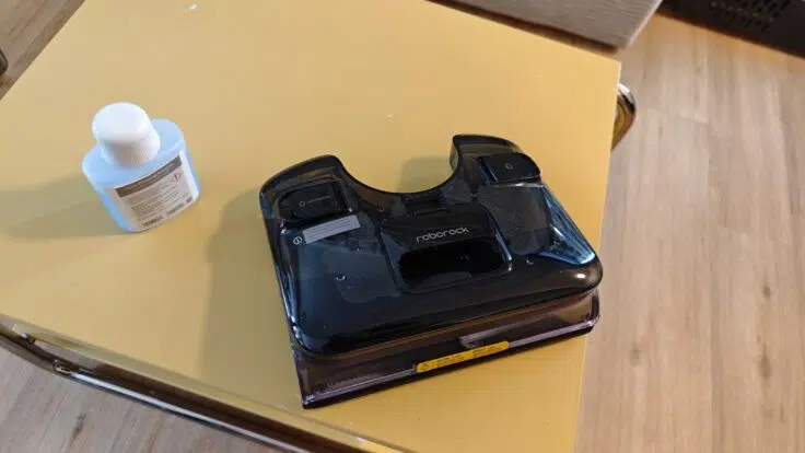 Roborock F25 Steam Tank mit Reinigungsmittel
