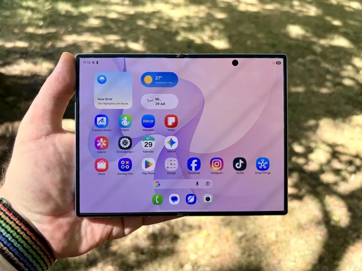 Samsung Galaxy Z Fold8 aufgeklappt display