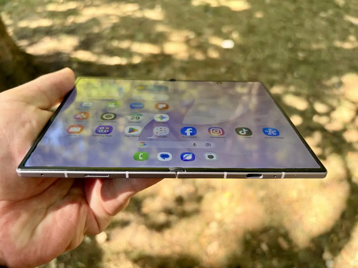 Samsung Galaxy Z Fold8 display seitlich