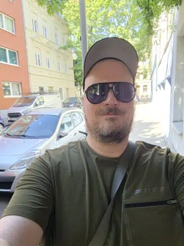 Samsung Galaxy Z Fold8 selfie1