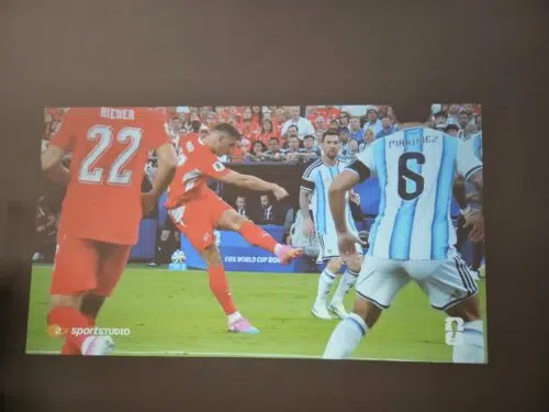 Xgody N8 Heimkino Beamer YouTube Fussball 6