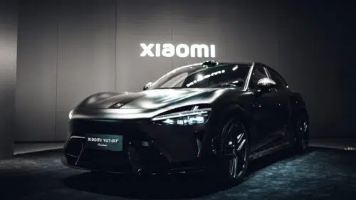 Xiaomi demonstriert exklusiven E-Auto-Designservice mit mattschwarzem YU7 GT