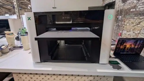 xTool O1 Omni live in Berlin ausprobiert! Der bessere EufyMake E1 UV-3D-Drucker?