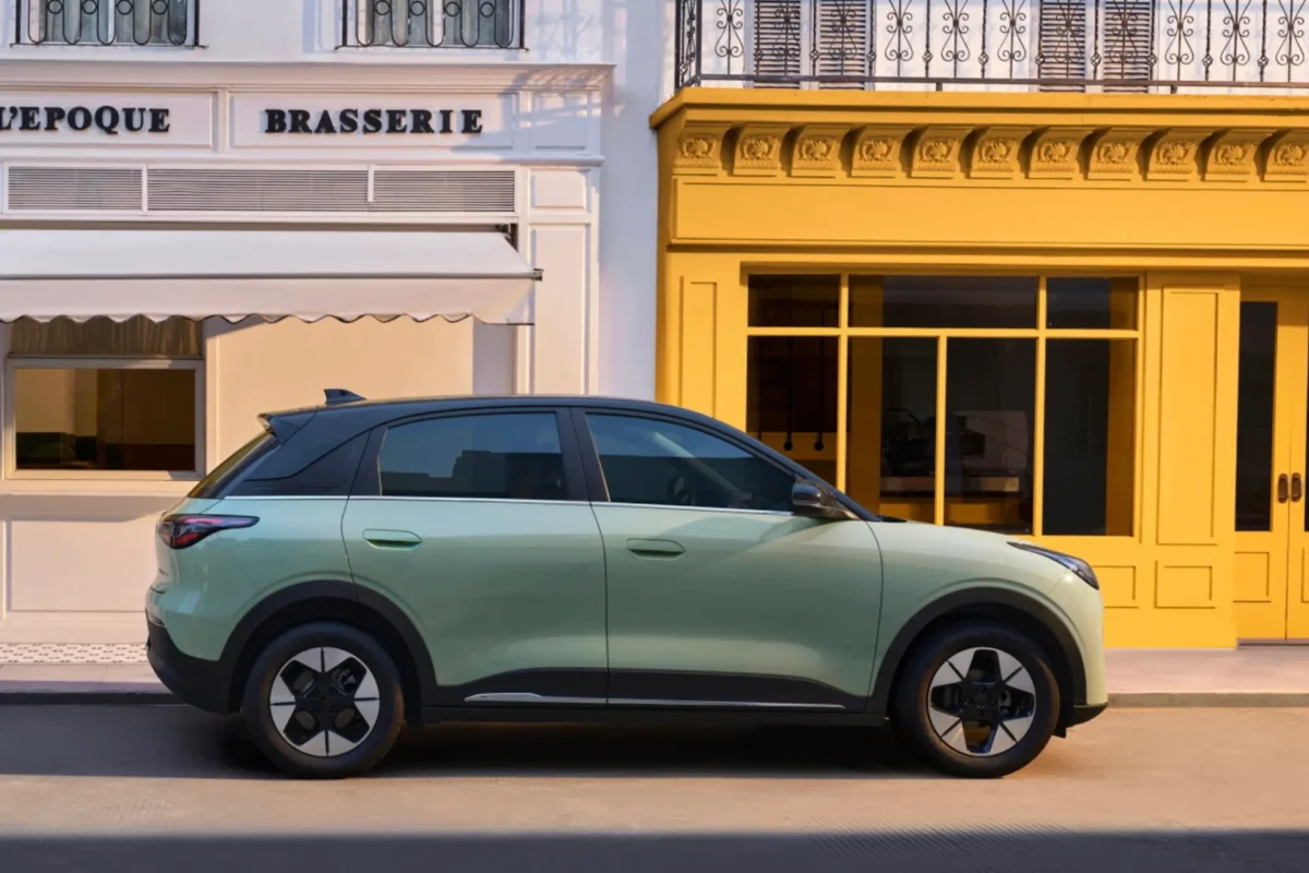 Geely E2