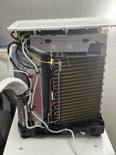 Midea Porta Split Teardown4 Midea Porta Split Teardown4
