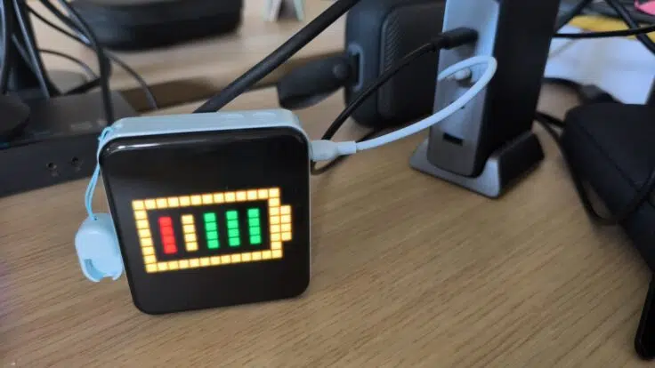 ORICO PixCharge LED Pixel Display Powerbank Laden