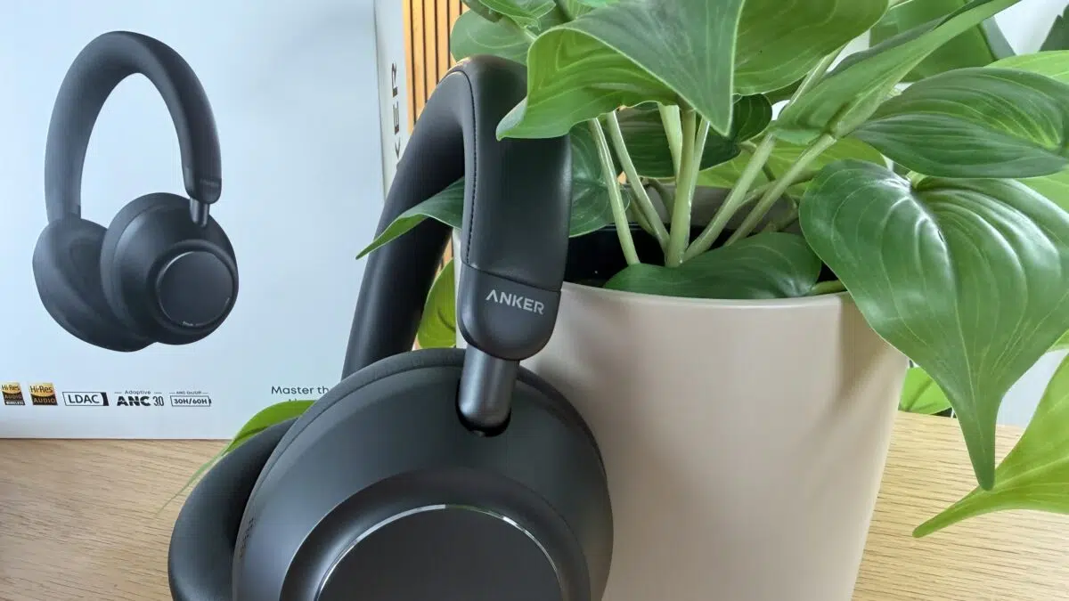 Anker Sapce 2 Pro Anker Schriftzug am Kopfbuegel Anker Sapce 2 Pro Anker Schriftzug am Kopfbuegel