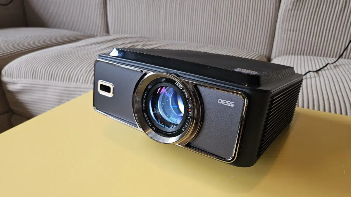 DESS_C5_Pro_Full_HD_Beamer DESS_C5_Pro_Full_HD_Beamer
