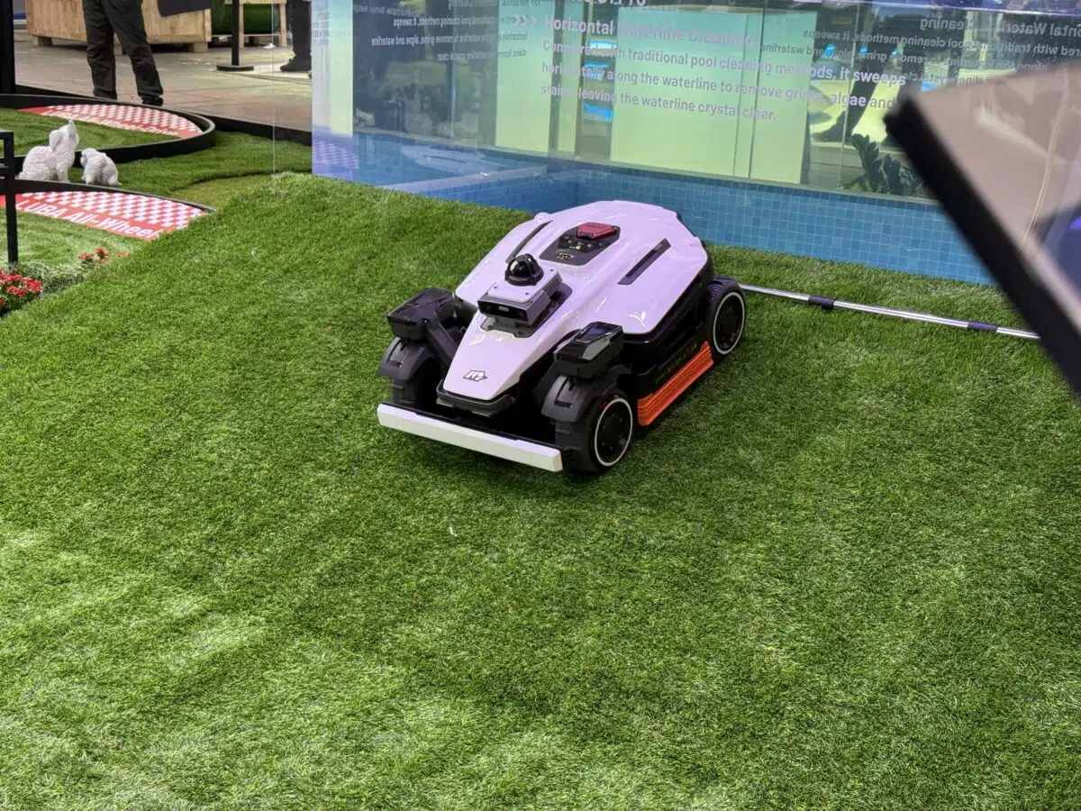 Mammotion Luba 4 AWD Maehroboter Mammotion Luba 4 AWD Maehroboter