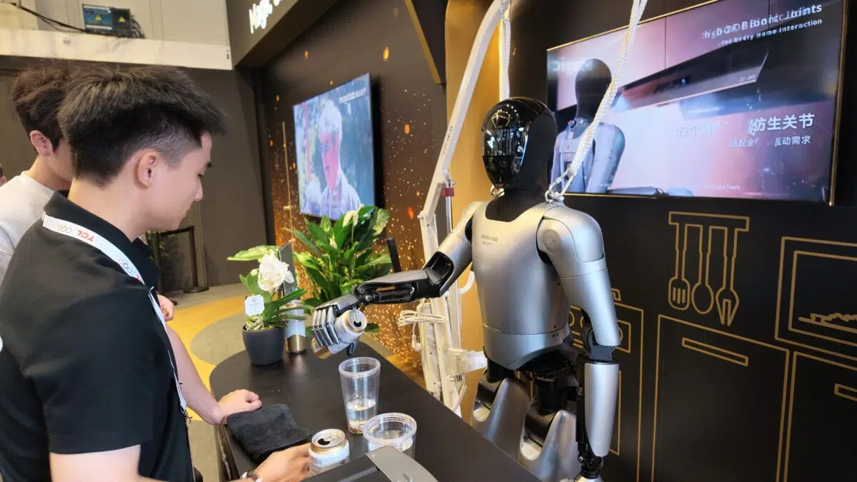 Robo Barkeeper Robo Barkeeper