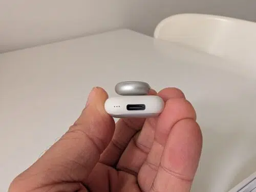 SwitchBot AI MindClip Hands On USB C SwitchBot AI MindClip Hands On USB C