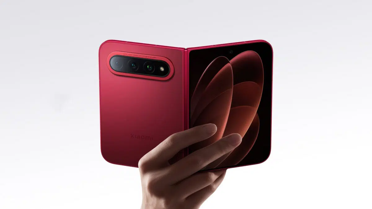 Xiaomi 18 Fold Smartphone in Hand