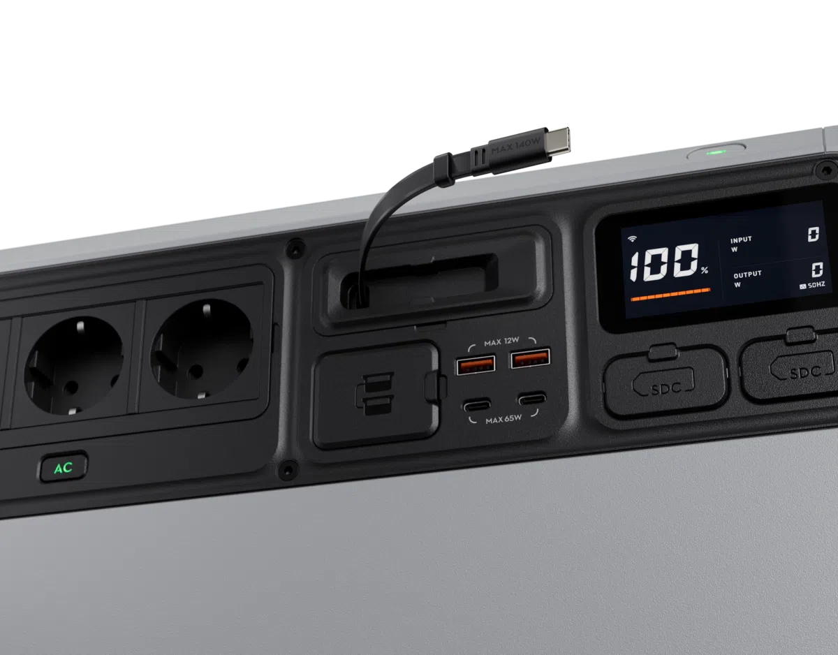 DJI Power Auro 2000 Elite Powerstation 1 DJI Power Auro 2000 Elite Powerstation 1