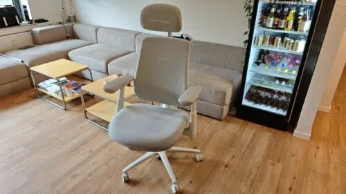 LiberNovo Maxis Airflow im Test: Ergonomischer Bürostuhl für große & schwere Personen